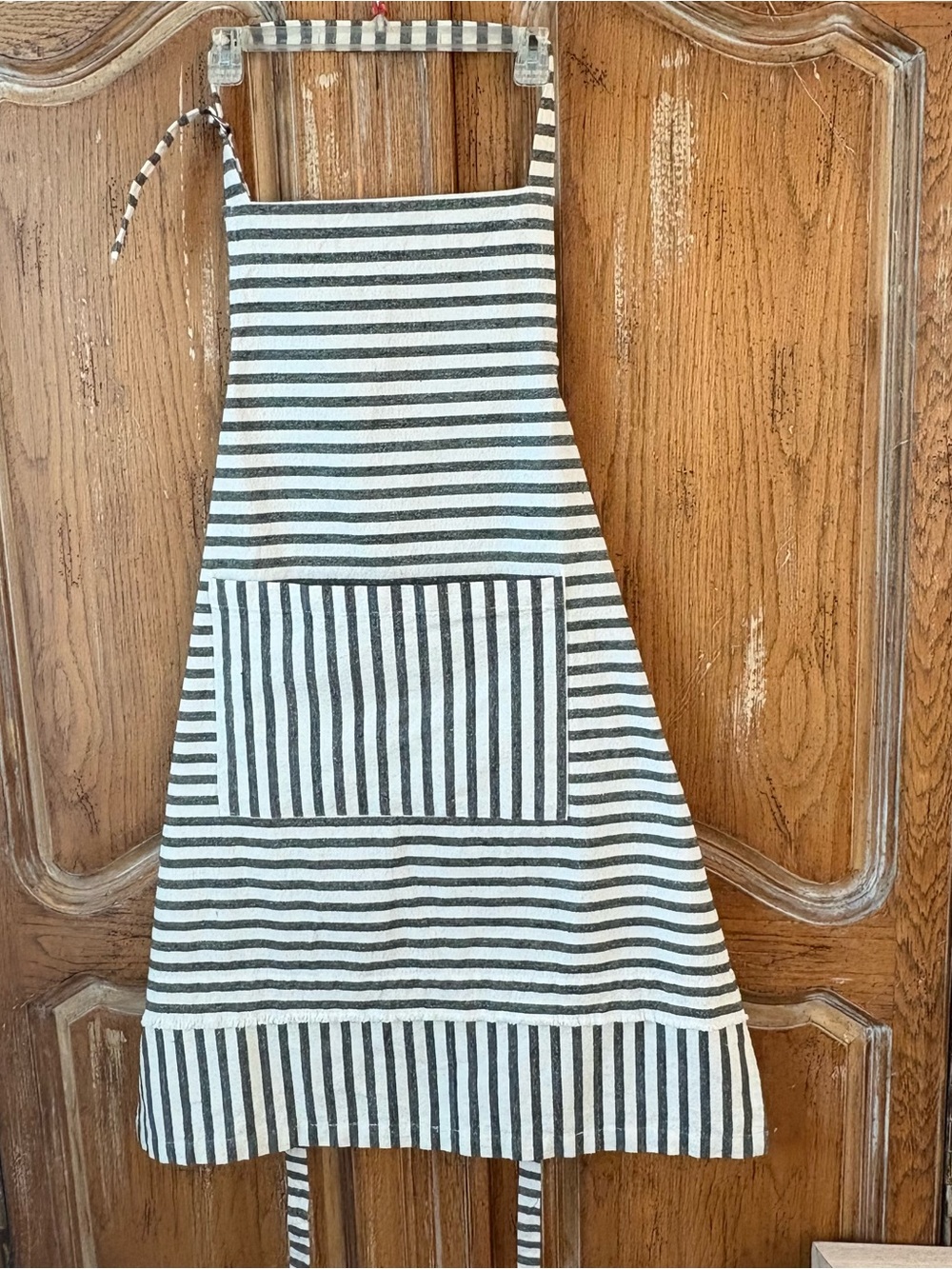 Max Studio Black & White Striped Kitchen Apron adjustable cotton